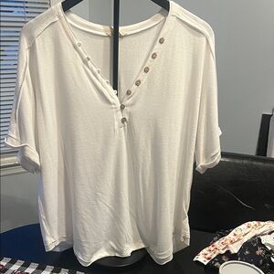 White Button-Accent Women's Rounded Hem and Cuffed Sleeve Top
